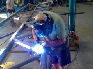 Welding a beam for a large span